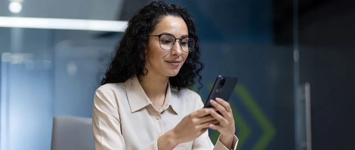 What is Enterprise Mobility Management (EMM)?